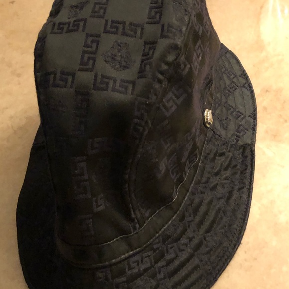 đź–¤VERSACE đź–¤ - Picture 4 of 16